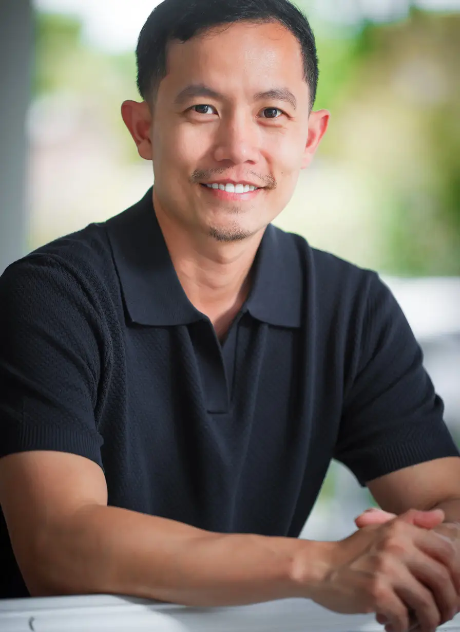 Dr. Nam G. Bui, DDS, of Glo Dental Studio